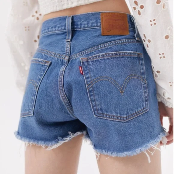 Levi’s 501 Distressed Denim Shorts - Picture 4 of 4